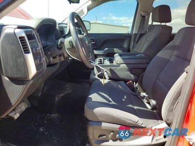 Zdjęcie 7 z 12 samochodu: 2018 CHEVROLET SILVERADO K1500 LT VIN:3GCUKREC8JG172793 - miniatura