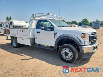 Czwarte zdjęcie samochodu z boku: 2020 FORD F450 SUPER DUTY VIN:1FDUF4GNXLDA09449 - miniatura