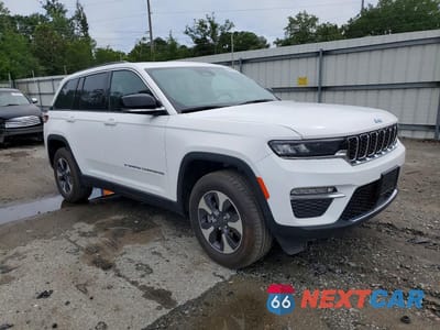 Czwarte zdjęcie samochodu z boku: 2024 JEEP GRAND CHEROKEE LIMITED 4XE VIN:1C4RJYB63RC158459 - miniatura