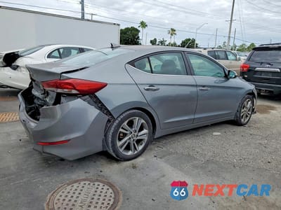 Trzecie zdjęcie samochodu z tyłu: 2017 HYUNDAI ELANTRA LIMITED VIN:KMHD84LF6HU358012 - miniatura