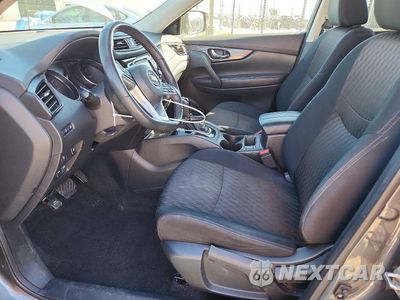 Zdjęcie 7 z 13 samochodu: 2019 NISSAN ROGUE S VIN:5N1AT2MT2KC716665 - miniatura
