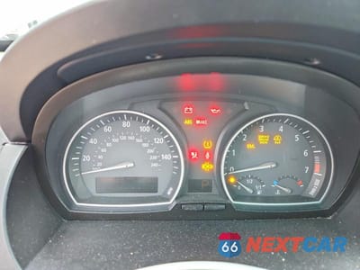 Zdjęcie 9 z 13 samochodu: 2005 BMW X3 3.0I VIN:WBXPA934X5WD23724 - miniatura