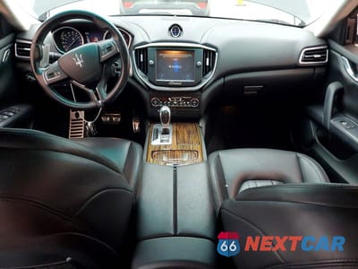 Zdjęcie 8 z 12 samochodu: 2014 MASERATI GHIBLI S VIN:ZAM57RTA4E1083374 - miniatura
