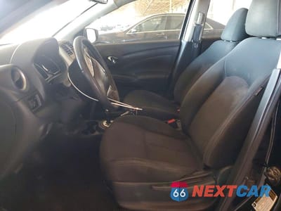 Zdjęcie 7 z 12 samochodu: 2017 NISSAN VERSA 1.6 S VIN:3N1CN7AP5HL803150 - miniatura