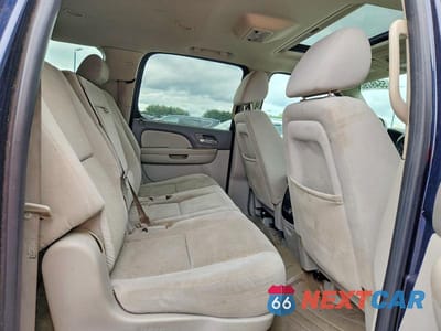 Zdjęcie 11 z 13 samochodu: 2007 GMC YUKON XL K1500 VIN:1GKFK16397J195892 - miniatura