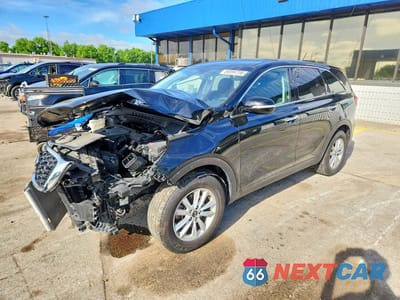 2019 KIA SORENTO L 5XYPG4A31KG581337 - główne zdjęcie licytacji z USA - miniatura