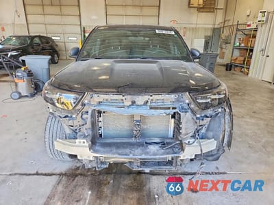 Piąte zdjęcie samochodu w środku: 2023 FORD EXPLORER POLICE INTERCEPTOR VIN:1FM5K8AB3PGA79563 - miniatura
