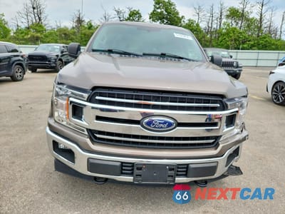 Piąte zdjęcie samochodu w środku: 2018 FORD F150 SUPERCREW VIN:1FTEW1E54JFB78314 - miniatura
