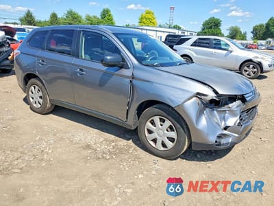 Czwarte zdjęcie samochodu z boku: 2014 MITSUBISHI OUTLANDER ES VIN:JA4AD2A32EZ000513 - miniatura