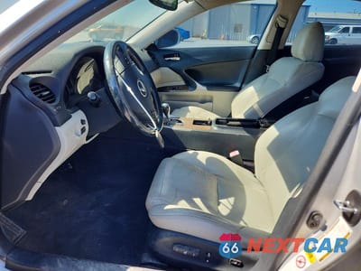 Zdjęcie 7 z 12 samochodu: 2010 LEXUS IS 250 VIN:JTHBF5C21A2097361 - miniatura