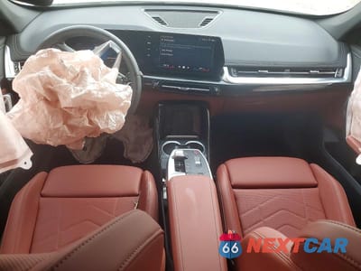 Zdjęcie 8 z 13 samochodu: 2026 BMW X1 XDRIVE28I VIN:WBX73EF05T5400155 - miniatura