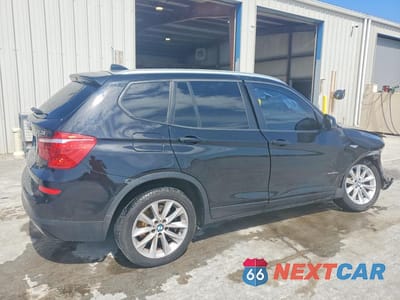Trzecie zdjęcie samochodu z tyłu: 2017 BMW X3 SDRIVE28I VIN:5UXWZ7C37H0V92389 - miniatura