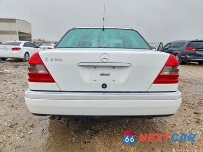 Zdjęcie 6 z 12 samochodu: 1994 MERCEDES-BENZ C 220 VIN:WDBHA22E8RF038203 - miniatura