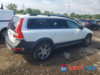 Trzecie zdjęcie samochodu z tyłu: 2014 VOLVO XC70 T6 VIN:YV4902BZ1E1186998 - miniatura