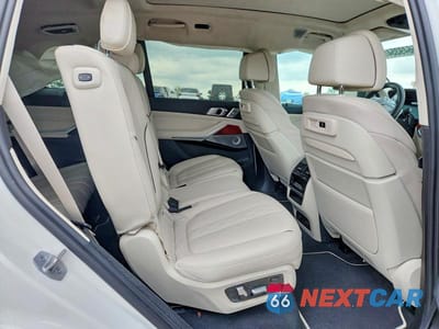 Zdjęcie 11 z 13 samochodu: 2022 BMW X7 ALPINA XB7 VIN:5UXCX6C11N9K47299 - miniatura