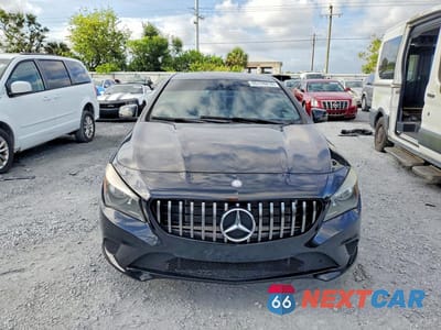 Piąte zdjęcie samochodu w środku: 2016 MERCEDES-BENZ CLA 250 VIN:WDDSJ4EB8GN331337 - miniatura
