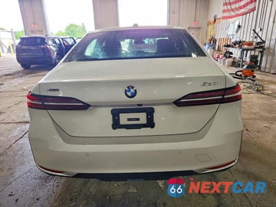 Zdjęcie 6 z 12 samochodu: 2026 BMW 530 XI VIN:WBA53FJ06TCW40907 - miniatura