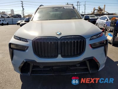 Piąte zdjęcie samochodu w środku: 2023 BMW X7 XDRIVE40I VIN:5UX23EM03P9P92642 - miniatura