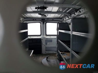Zdjęcie 10 z 13 samochodu: 2020 CHEVROLET EXPRESS G2500 VIN:1GCWGAFG9L1212474 - miniatura