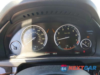 Zdjęcie 9 z 12 samochodu: 2014 BMW X5 XDRIVE50I VIN:5UXKR6C54E0C02454 - miniatura