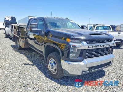 Czwarte zdjęcie samochodu z boku: 2022 CHEVROLET SILVERADO K3500 LT VIN:1GB4YTEY4NF350220 - miniatura