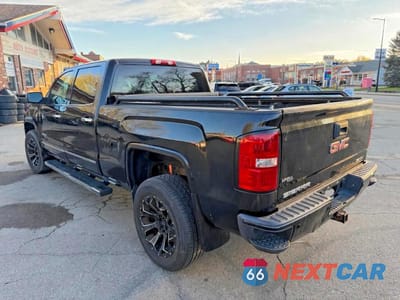 Trzecie zdjęcie samochodu z tyłu: 2015 GMC SIERRA K1500 DENALI VIN:3GTU2WEJXFG435869 - miniatura