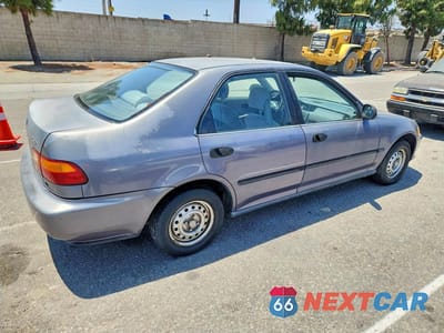 Trzecie zdjęcie samochodu z tyłu: 1995 HONDA CIVIC DX VIN:1HGEG8642SL012356 - miniatura