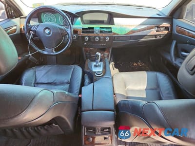Zdjęcie 8 z 12 samochodu: 2008 BMW 528 XI VIN:WBANV13558CZ57624 - miniatura