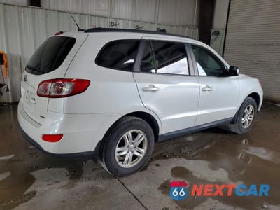 Trzecie zdjęcie samochodu z tyłu: 2012 HYUNDAI SANTA FE GLS VIN:5XYZGDABXCG117996 - miniatura