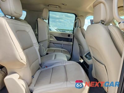 Zdjęcie 11 z 13 samochodu: 2018 LINCOLN NAVIGATOR PREMIERE VIN:5LMJJ2MT0JEL00281 - miniatura