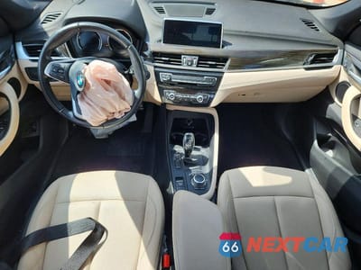 Zdjęcie 8 z 14 samochodu: 2021 BMW X1 SDRIVE28I VIN:WBXJG7C08M5U37633 - miniatura