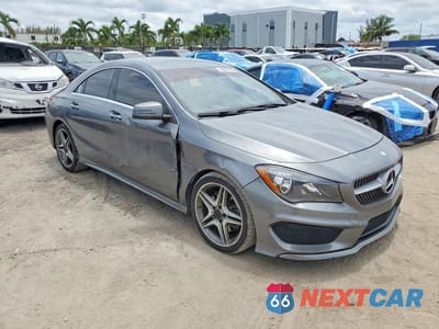 Czwarte zdjęcie samochodu z boku: 2014 MERCEDES-BENZ CLA 250 VIN:WDDSJ4EB5EN061772 - miniatura