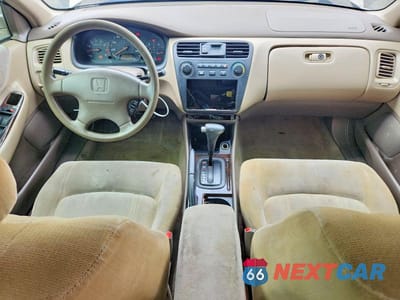 Zdjęcie 8 z 12 samochodu: 2000 HONDA ACCORD SE VIN:1HGCG5675YA103478 - miniatura