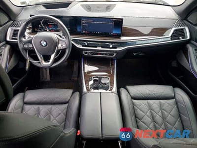 Zdjęcie 8 z 13 samochodu: 2025 BMW X5 XDRIVE4 VIN:5UX23EU00S9Z25687 - miniatura