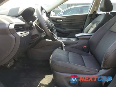 Zdjęcie 7 z 12 samochodu: 2019 NISSAN ALTIMA S VIN:1N4BL4BV3KC128143 - miniatura
