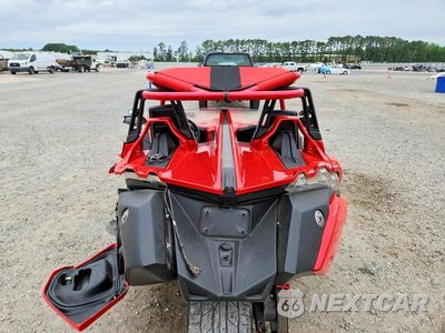 Piąte zdjęcie samochodu w środku: 2015 POLARIS SLINGSHOT SL VIN:57XAAPFA2F5103286 - miniatura