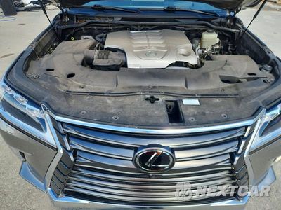 Zdjęcie 12 z 13 samochodu: 2019 LEXUS LX 570 VIN:JTJDY7AX0L4318161 - miniatura