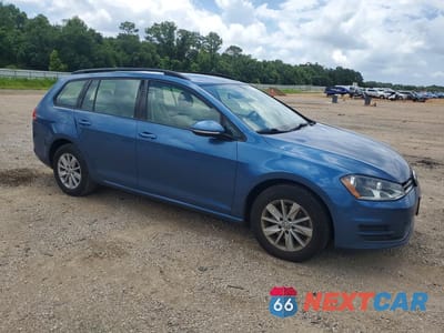 Czwarte zdjęcie samochodu z boku: 2016 VOLKSWAGEN GOLF SPORTWAGEN S VIN:3VWA17AU8GM509463 - miniatura