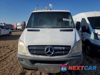 Piąte zdjęcie samochodu w środku: 2012 MERCEDES-BENZ SPRINTER 2500 VIN:WD3PE7CC8C5703992 - miniatura