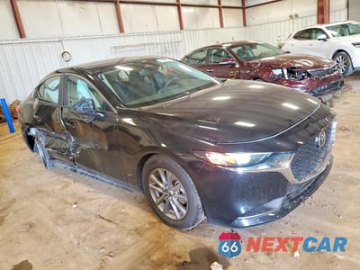 Czwarte zdjęcie samochodu z boku: 2024 MAZDA 3 VIN:3MZBPAAM8RM417059 - miniatura