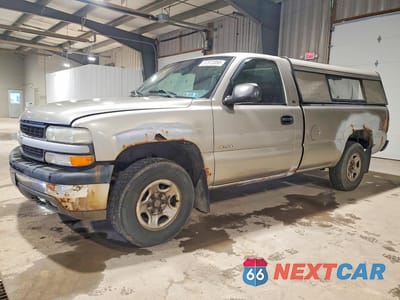 2002 CHEVROLET SILVERADO K1500 1GCEK14W82Z266188 - główne zdjęcie licytacji z USA - miniatura