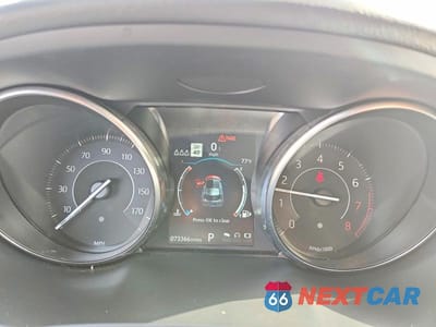 Zdjęcie 9 z 13 samochodu: 2020 JAGUAR E-PACE VIN:SADFK2FX4L1014622 - miniatura