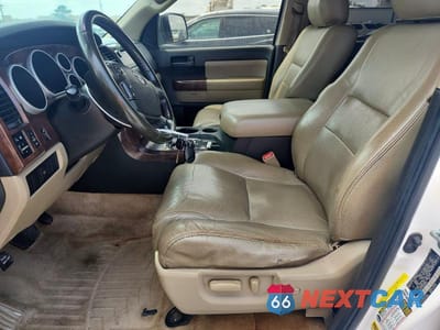 Zdjęcie 7 z 13 samochodu: 2011 TOYOTA SEQUOIA SR5 VIN:5TDZM5G14BS003085 - miniatura