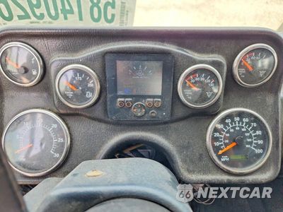 Zdjęcie 8 z 10 samochodu: 2015 AUTOCAR XPEDITOR REFUSE TRUCK VIN:5VCACLLEXFH218593 - miniatura