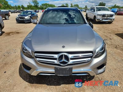 Piąte zdjęcie samochodu w środku: 2019 MERCEDES-BENZ GLC 300 4MATIC VIN:WDC0G4KB3KV193570 - miniatura
