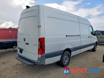 Trzecie zdjęcie samochodu z tyłu: 2021 MERCEDES-BENZ SPRINTER 2500 DELIVERY VAN VIN:W1W40CHY5MT052343 - miniatura