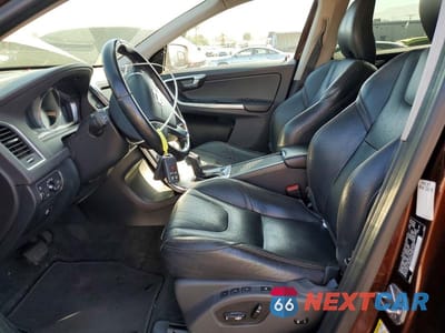 Zdjęcie 7 z 13 samochodu: 2017 VOLVO XC60 T5 DYNAMIC VIN:YV440MDR8H2225720 - miniatura