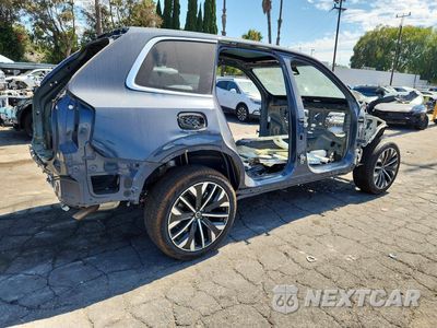 Trzecie zdjęcie samochodu z tyłu: 2026 VOLVO XC90 PLUS VIN:YV4H60PE9T1433816 - miniatura