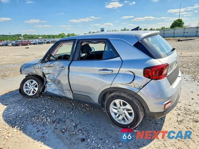 Drugie zdjęcie samochodu z przodu: 2021 HYUNDAI VENUE SE VIN:KMHRB8A37MU105508 - miniatura