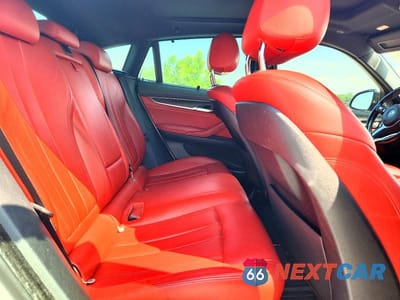 Zdjęcie 11 z 13 samochodu: 2019 BMW X6 XDRIVE35I VIN:5UXKU2C59K0Z64050 - miniatura